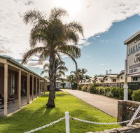 Lakes Jakaranda Holiday Units - Accommodation VIC