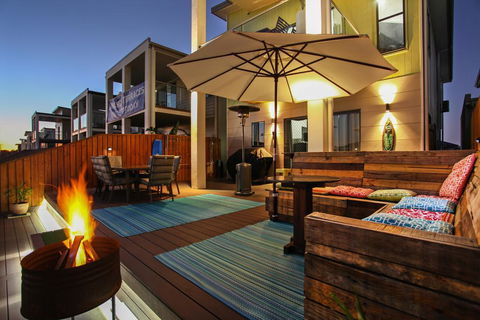 Lakeside Deck House - Accommodation VIC 2
