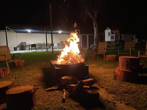 Lakeside Motel Waterfront - Accommodation VIC 1