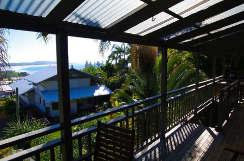 LaMaison De Shines, 13 Dulconghi Street - Accommodation VIC 2