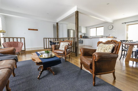 Leonards Hill Estate - Accommodation VIC 1