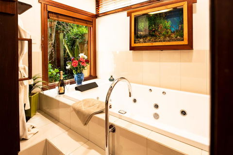 Lillypilly's Cottages & Day Spa - Accommodation VIC 2