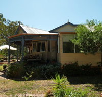 Lilys by the Lake - Raymond Island Accommodation - Accommodation VIC
