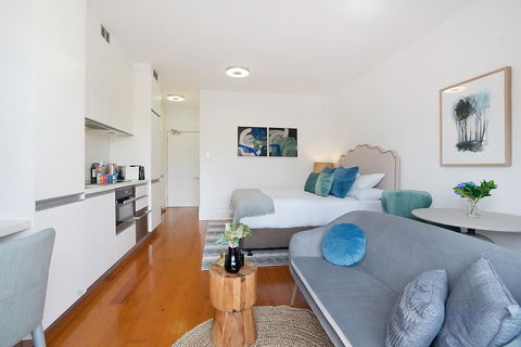 Luxurious Light-filled Studio In Winning Location - Accommodation VIC 0