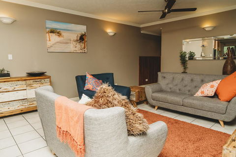 Luxury 3 BDR Apartment Near Beautiful Esplanade - Accommodation VIC 3