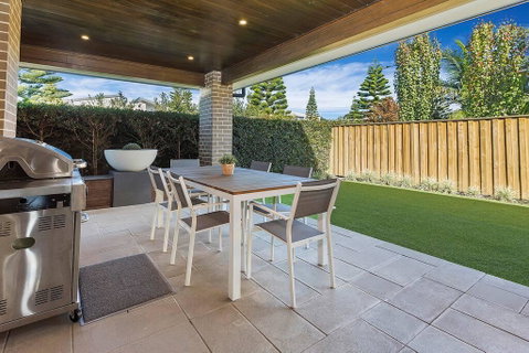 Luxury Brand New Home - Accommodation VIC 3