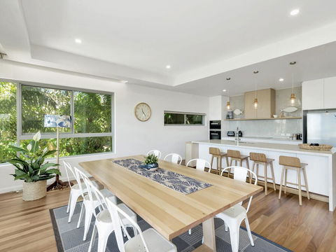 Luxury On Currumbin Beach - Accommodation VIC 1