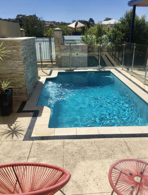 LUXURY VILLA W POOL & SPAS - Accommodation VIC 3