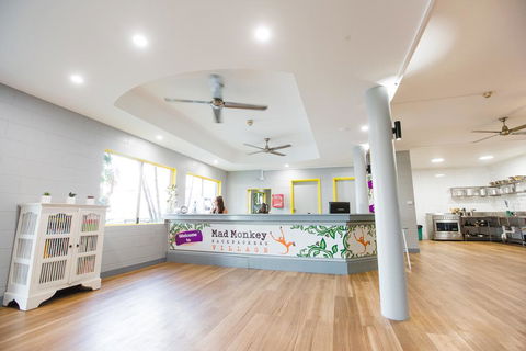 Mad Monkey Backpackers Village - Accommodation VIC 1