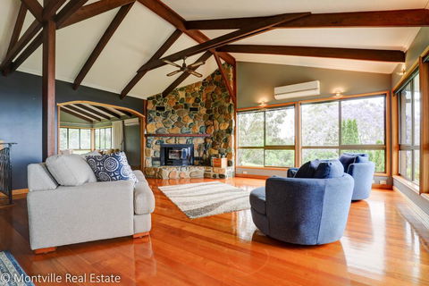 Magnolia - Accommodation VIC 3