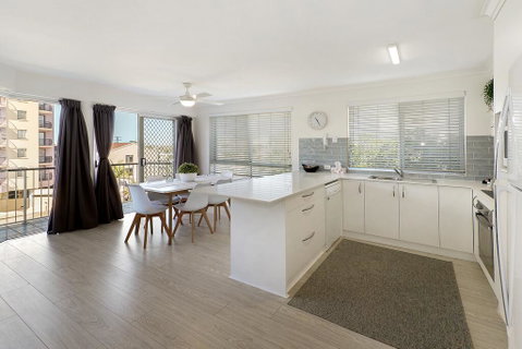 MAINSAIL8- MOOLOOLABA BEACH - Accommodation VIC 2