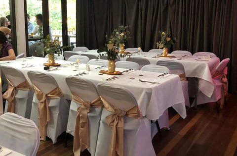 Maleny Hotel - Accommodation VIC 2
