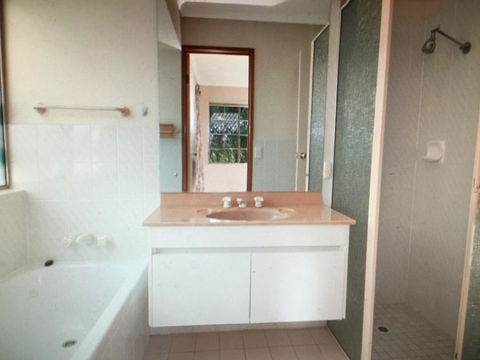 Maleny Views Holiday House - Accommodation VIC 2