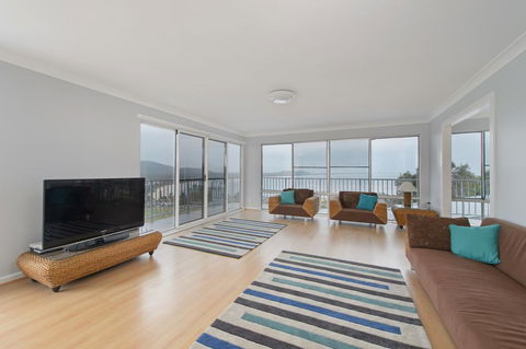 Malibu Holiday House, 6 Dulconghi Street - Accommodation VIC 3