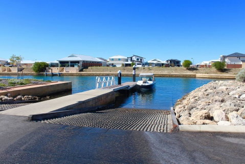 Mandurah Dolphin Escape - Accommodation VIC 2