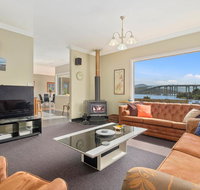 Manfield City Waterfront View Cottage - Accommodation VIC