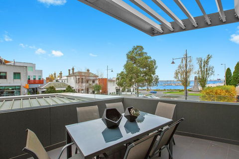 Melbourne Holiday Apartments Williamstown - Accommodation VIC 2