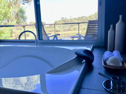 Messmates Luxury Eco Suites - Accommodation VIC 2
