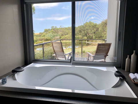 Messmates Luxury Eco Suites - Accommodation VIC 1