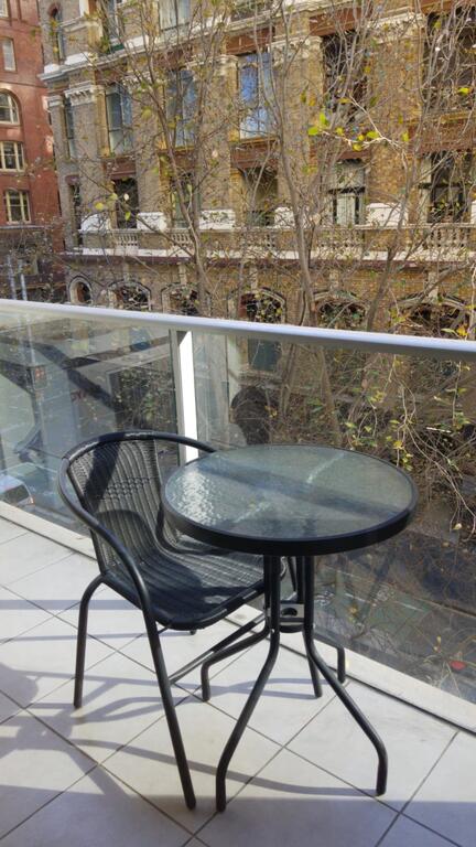 Mid Town - Accommodation VIC 3