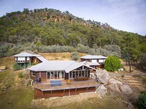 Milbrodale Lodge - Accommodation VIC 2