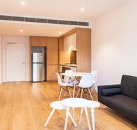 Modern Apartment in Darling Harbour - Accommodation VIC