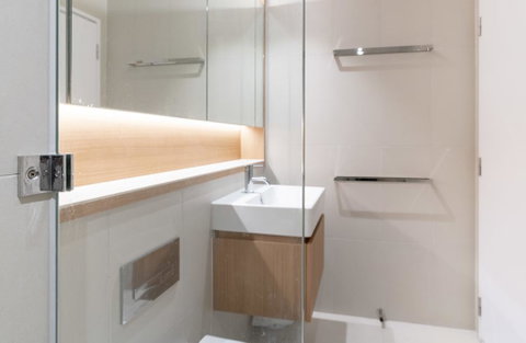 Modern Apartment In Darling Harbour - Accommodation VIC 1