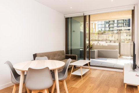 Modern Apartment In Darling Harbour - Accommodation VIC 0
