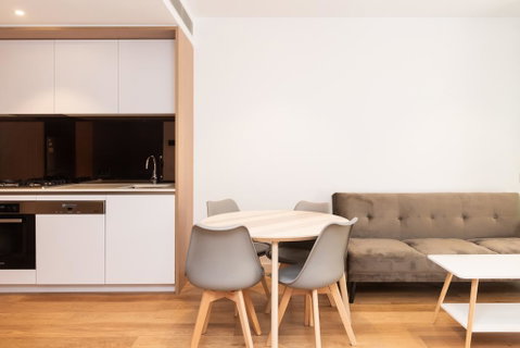Modern Apartment In Darling Harbour - Accommodation VIC 3