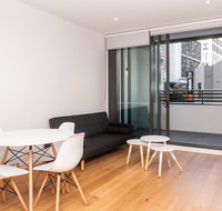 Modern Apartment in the Heart of the Sydney CBD - Accommodation VIC