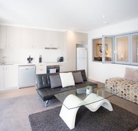 Modern Executive Apartment  Braddon 1BR Wine Wifi Secure Parking Canberra - Accommodation VIC
