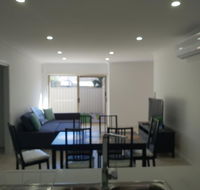 Modern style central location golden house - Accommodation VIC