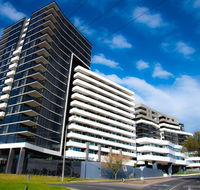 Modern Clean Luxury at the Right Price..... - Accommodation VIC