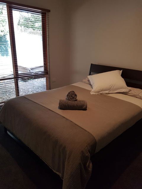 Montrose Barn House - Accommodation VIC 3
