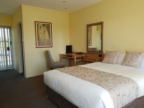 Moon River Motor Inn - Accommodation VIC 3