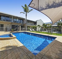Moonlight Bay Apartments