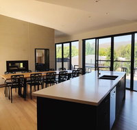Mountain Mist Retreat - 4 Bedrooms - Accommodation VIC