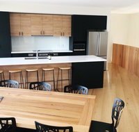 Mountain Mist Retreat - 6 Bedrooms - Accommodation VIC