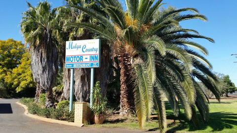 Mulga Country Motor Inn - Accommodation VIC 2