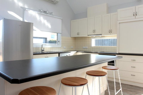 Murray's Place On Pakenham - Accommodation VIC 3