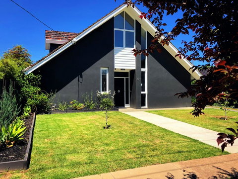 Murray's Place On Pakenham - Accommodation VIC 1