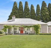 Nattai Lodge - house  cottage in beautiful garden - Accommodation VIC