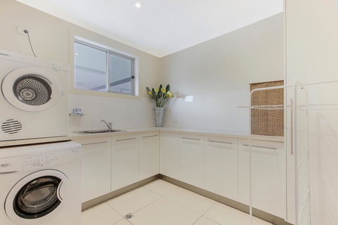 Nautilus - Accommodation VIC 3