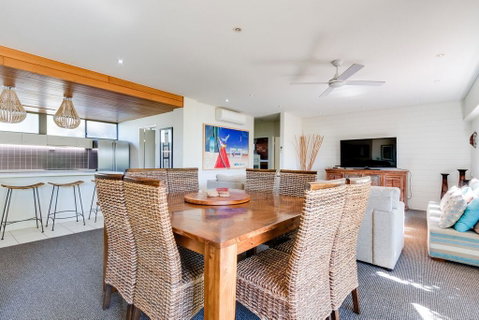 Nautilus Beachfront Villas & Spa - Accommodation VIC 2