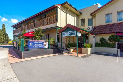 Quality Hotel Bayswater - Accommodation VIC 0