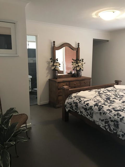 Blue Lake Family Retreat - Accommodation VIC 7