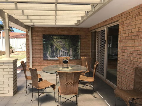 Blue Lake Family Retreat - Accommodation VIC 8