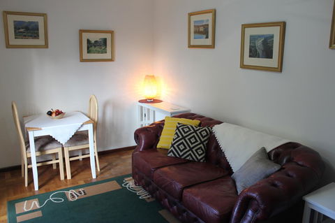 Jacaranda Hideaway Bed & Breakfast - Accommodation VIC 6