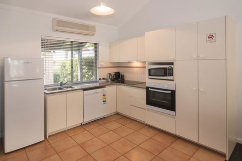 Bayshore Beachside Resort - Accommodation VIC 22