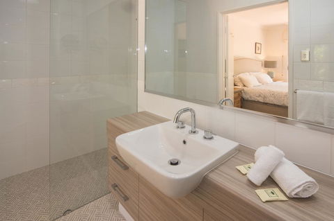Bayshore Beachside Resort - Accommodation VIC 6